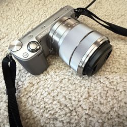 Sony NEX-5R With 18-55 Lens Condition Very Well