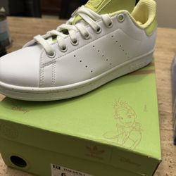 Adidas Stan Smith Tinker bell youth size 6