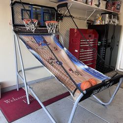 EZ-Fold 2 Player Basketball Game