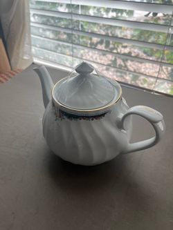 Vintage Truly Tasteful Brand Fine Porcelain Tea Pot