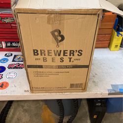 Brewers Best 8 Gallon Brew kettle 