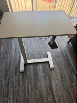 Electric Adjustable Standing Desk