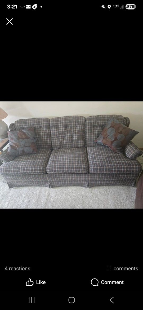 $FREE.00 Sofa Couch