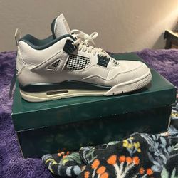 Jordan 4