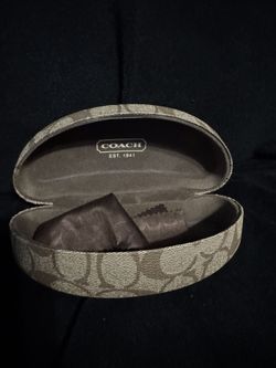 Coach hard clamshell sunglasses case