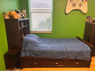 Twin bed/Trundle