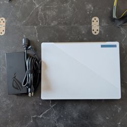 ASUS ROG Zephyrus G14 (2022) - Ryzen 9 6900HS - Radeon RX 6700S - 1TB SSD