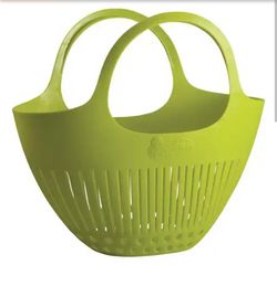 Hutzler
Garden Colander Harvest Basket in Green