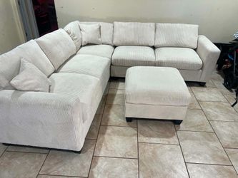 New Corduroy Sectional Sofa Couch! Free Delivery 🚚! Free Assembly!