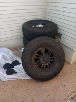 Hummer H3 285 70 R16 Rims With Brand New Tires For Sale In Oceanside Ca Offerup