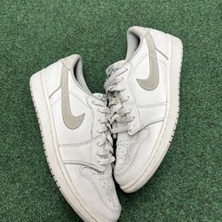JORDAN 1 LOW NEUTRAL GREY SIZE 9