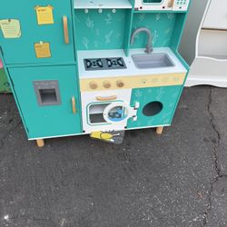 Kids Kitchen Free