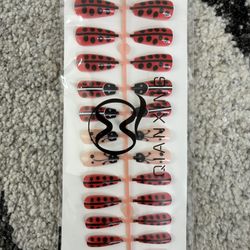 Women’s Fake Nails