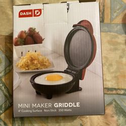 Dash Mini Maker Griddle