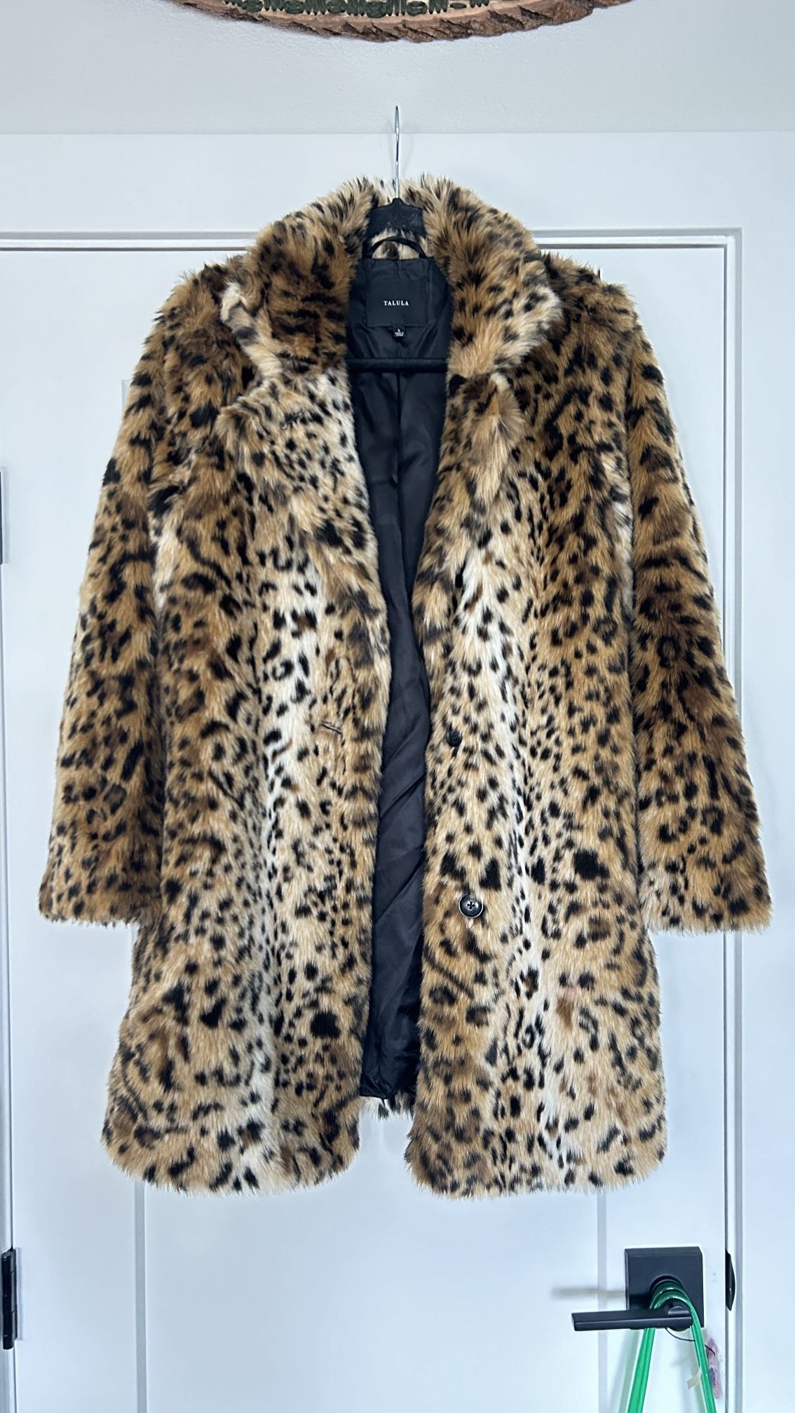 Aritzia Talula Leopard print Faux Fur Jacket
