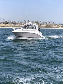 2009 Rinker 340EC