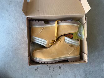 Lugz Wheat Nubuck Lace-Up Boots