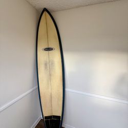 Bruce Jones Surfboard 8’2” Thruster 