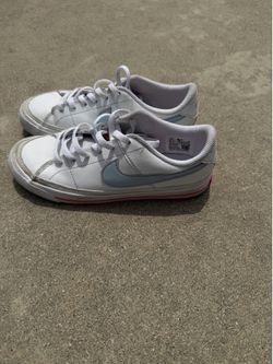 Nike size 3.5