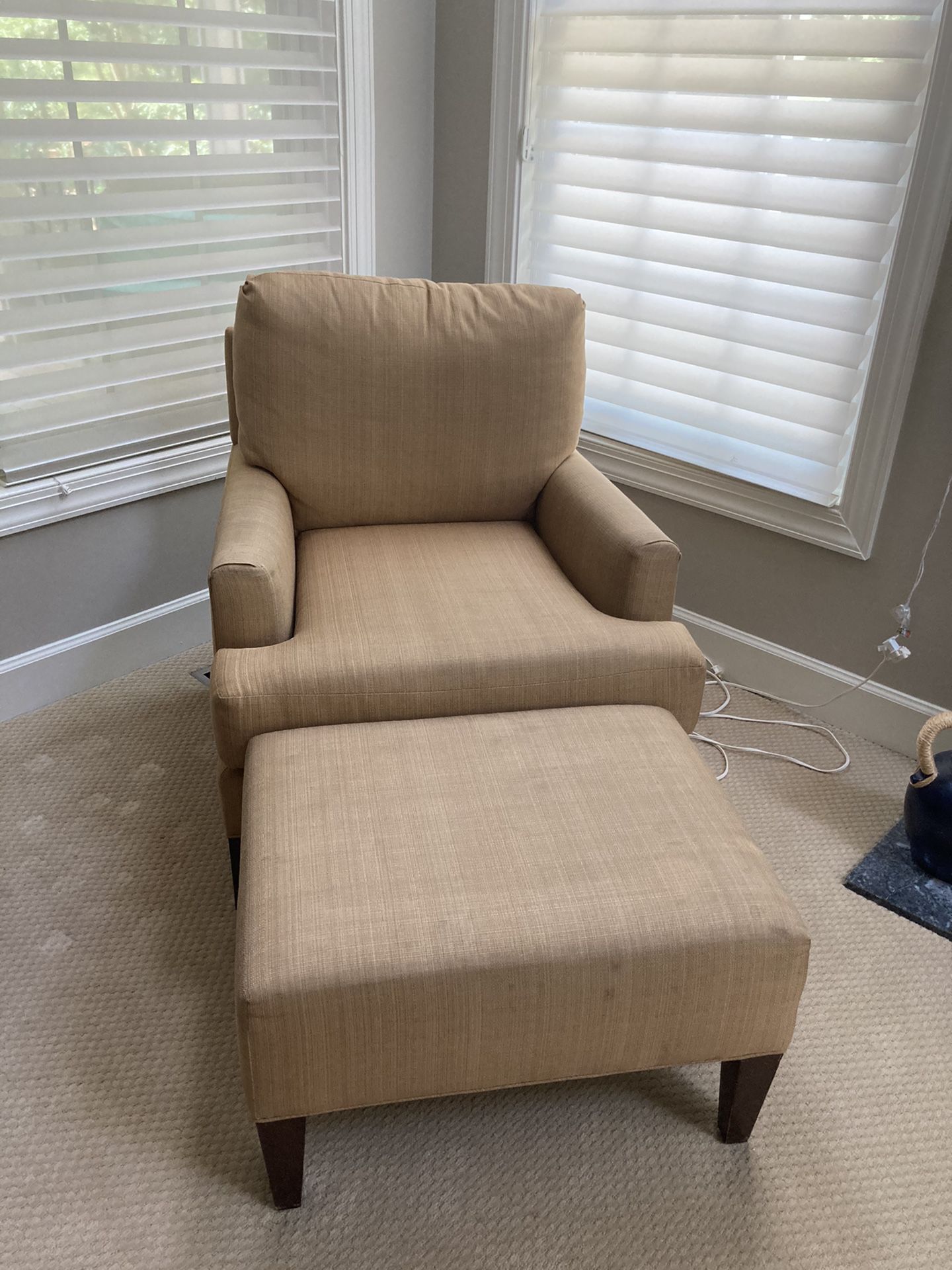 Gold/Tan Arm Chair With Ottoman