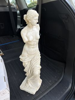 Statue Venus De Milo