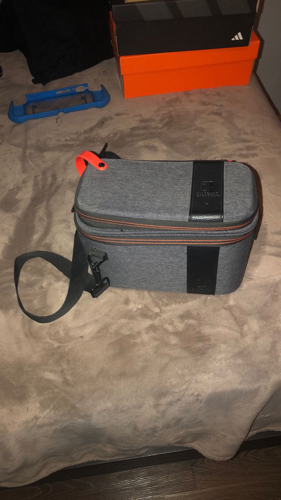 NINTENDO SWITCH CARRIER