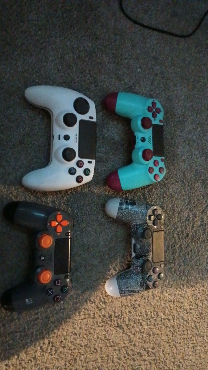 Ps4 and Controllers