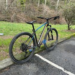 Specialized Rockhopper Sport 29 – Size Large (Fits 5’8”–6’2”) – 1x9 Hardtail MTB