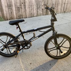 Mongoose Mode BMX Freestyle Bike