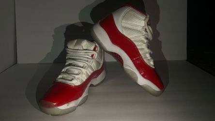Jordan 11 cherry