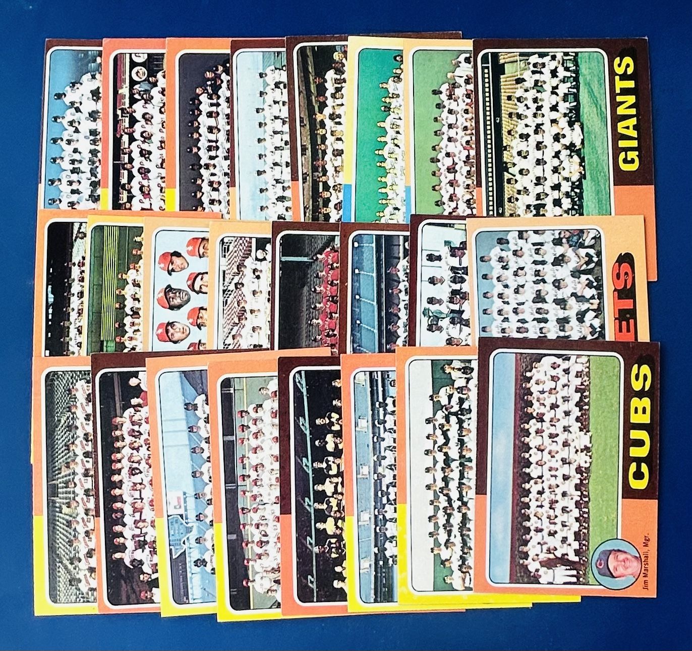 1975 Topps Baseball Complete Set of Team Cards