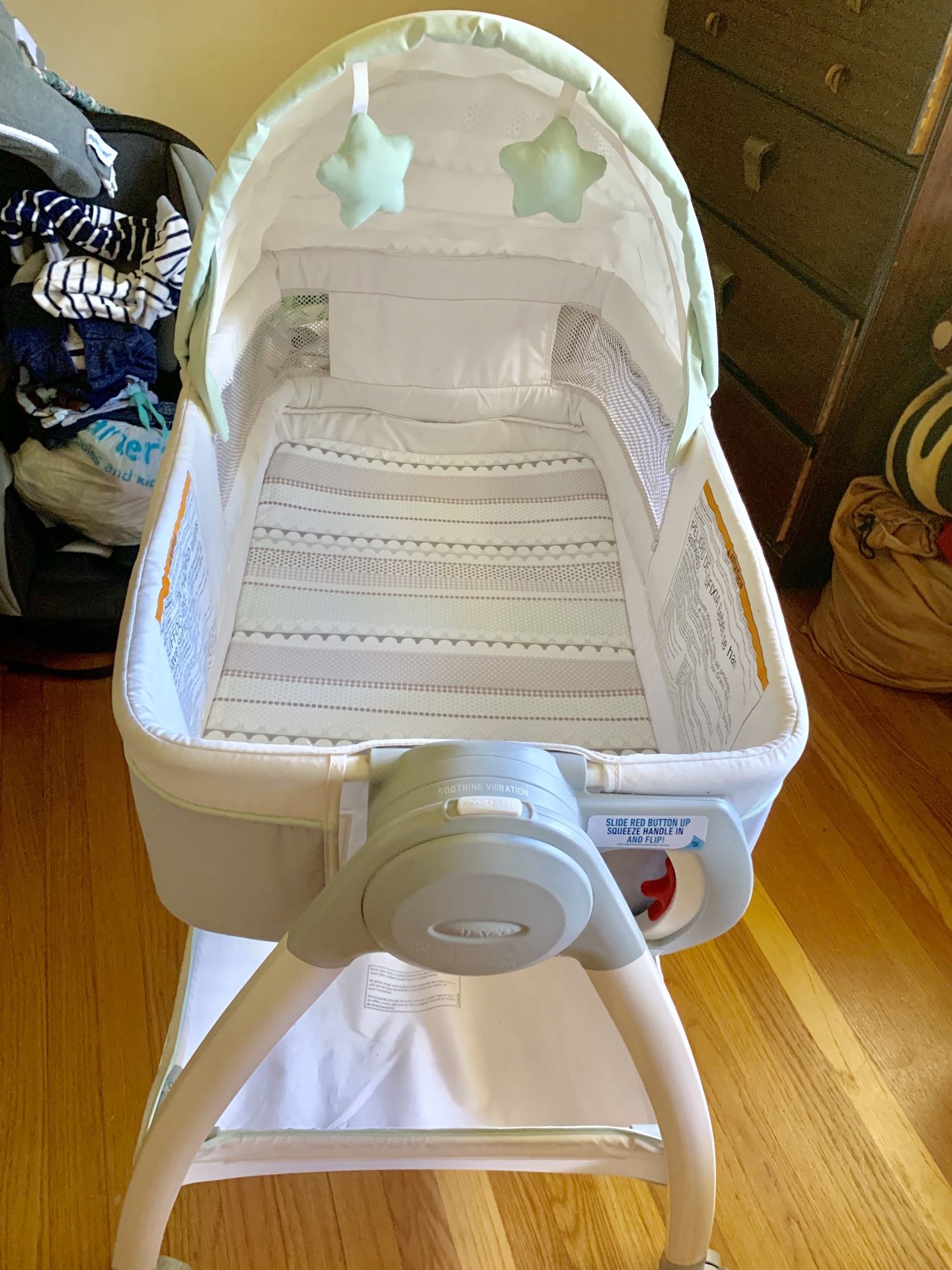 Basinet/changing table