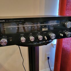 Vintage 1970's Philip Receiver Made in The USA 