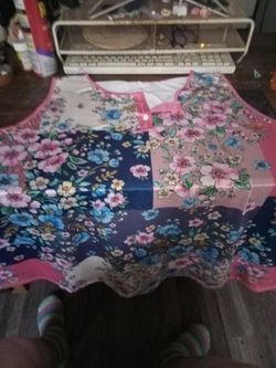 Two tees and a tank - size app. 4x