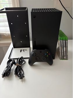 Xbox Series X With 4 Games