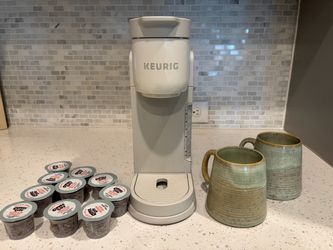 Keurig Coffee Maker Bundle – Mugs + Trader Joe’s Pods Included