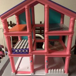 Little Dolls House