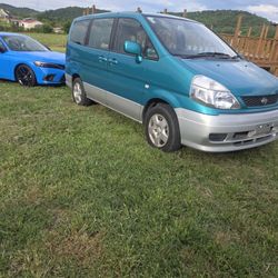 2000 Nissan Ud1200