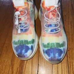 Steve Madden NY90