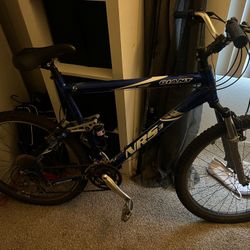 Giant Mountain Bike 