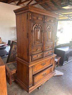 Armoire