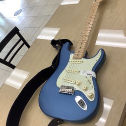 Electric Guitar Fender 