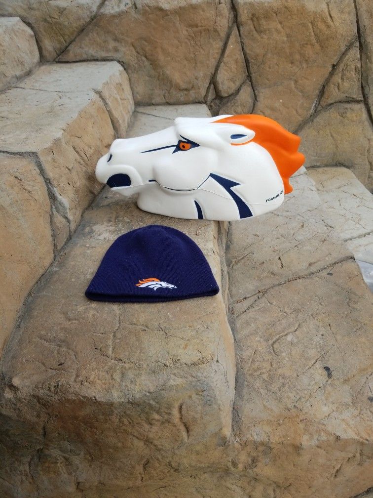 Denver Broncos Foam Horse Head Hat w/ Broncos Beanie
