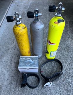 Quick draw scuba pony bottle bracket, strap & 3 pony tanks- great deal!