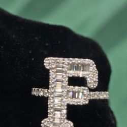 INTIAL "F" VVS D MOISSANITE AND 925 STERLING SILVER