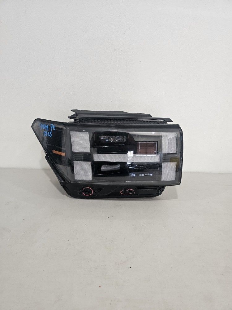 Santa Fe Right Headlight 2024 2025