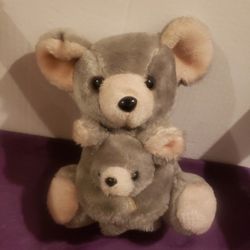 A1 Novelty Co Gray Mouse with Baby Plush Vintage 1984. W5