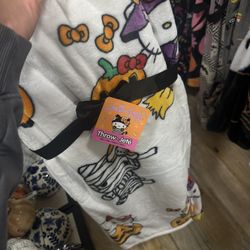 hello kitty halloween blanket 