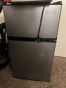Mini fridge