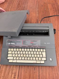 Smith Corona SL 460 Electronic Typewriter Word Processor, SL Series